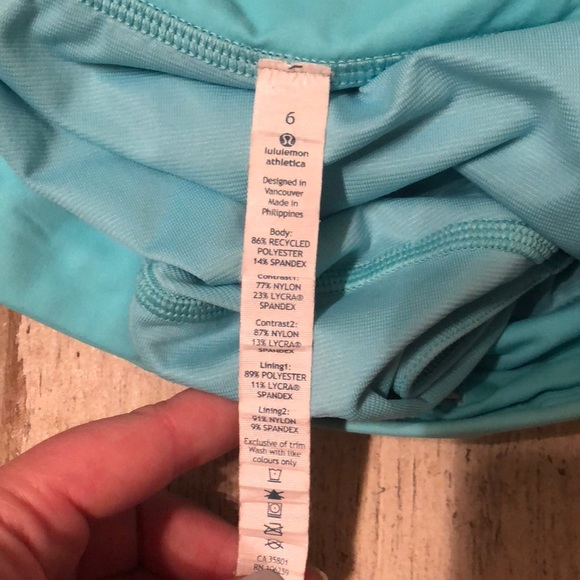 lululemon shorts - Picture 4 of 6